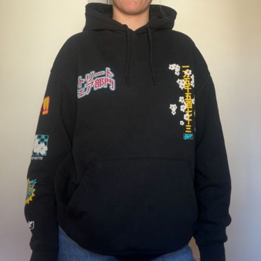 schwarzer Hoodie