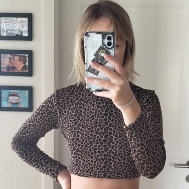 Leo cropped turtle neck 