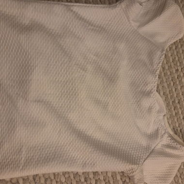 Haut blanc noué