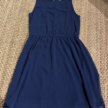 Kleid in Marineblau