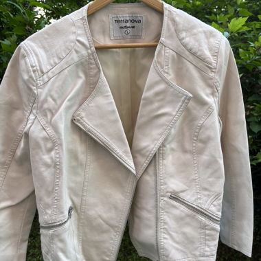 Veste en simil cuir blanche