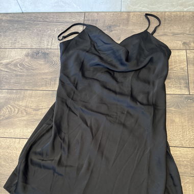 Robe satinée