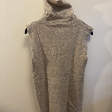 Ärmelloser Rollkragenpullover