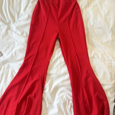 Pantaloni a zampa rossa