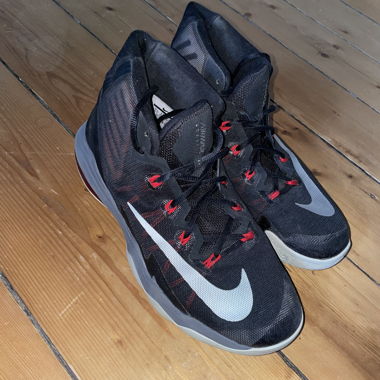 Nike Basketball Shoes