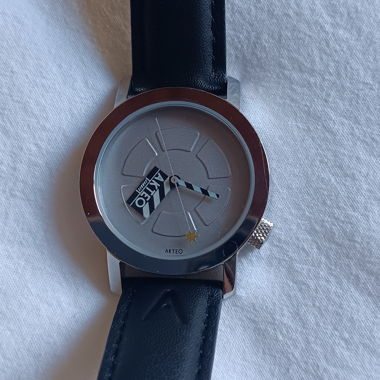 AKTEO Watch in Black Leather