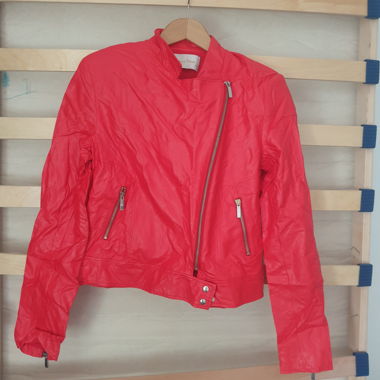Veste rouge en simili cuir