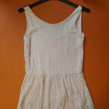 Pinkes Kleid