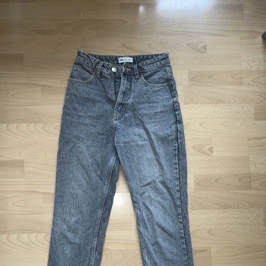 Zara Jeans