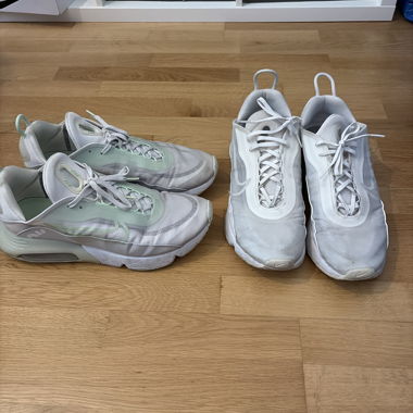White Nike Sneakers 2-Pack Set
