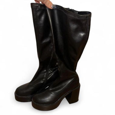 Mtgn black chunky heels with zipper, size 39
