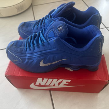 Blaue Nike Sneakers