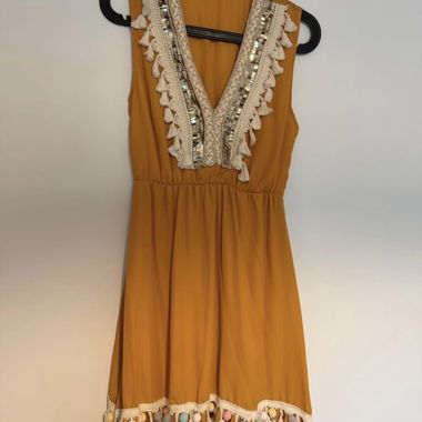 Ärmelloses Kleid Senf