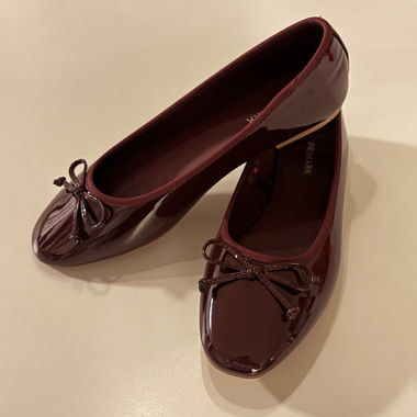 Bordeauxrote Ballerinas