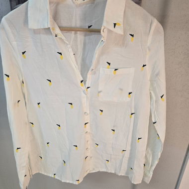 Camicia bianca con motivo limone