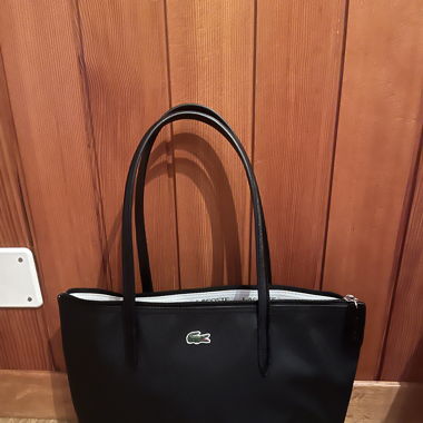 Sac Lacoste