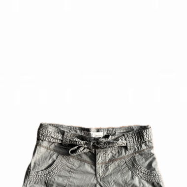 Kurze Stoffhose