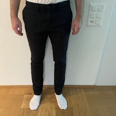 Tommy Hilfiger dark blue chinos in 34/34