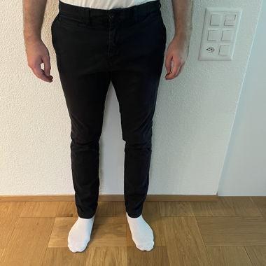 Tommy Hilfiger dunkelblaue Chinos in 34/34