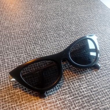 LeSpecs sunglasses