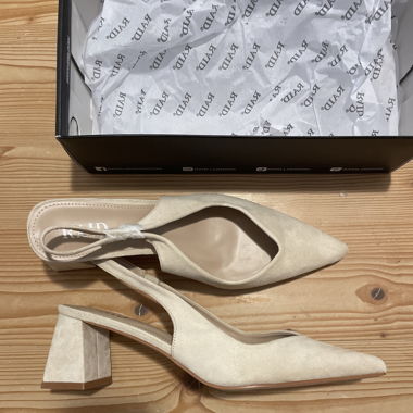 Heels/ Sandalen