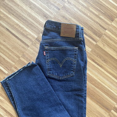 Levis 501 crop