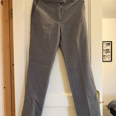 Graue Stoffhose