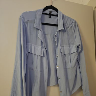 Blaue Bluse