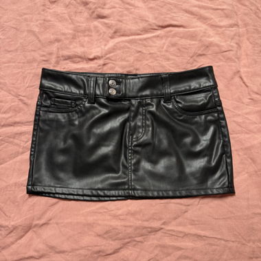 Jupe noire imitation cuir