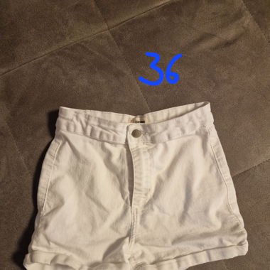 Kurze Hosen
