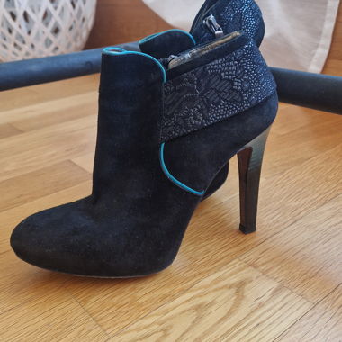 Navyboot, Black High Heels with Lace