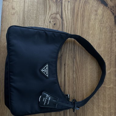 Prada Re-edition 2000 