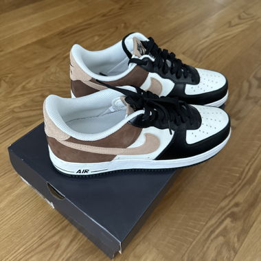 Nike Air Force 1 „Mocha“