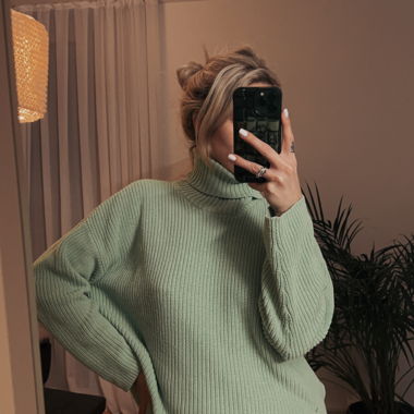 Pullover in Grün mit Rollkragen