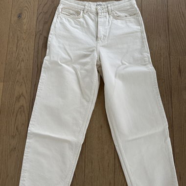 Pantaloni COS a vita alta color crema