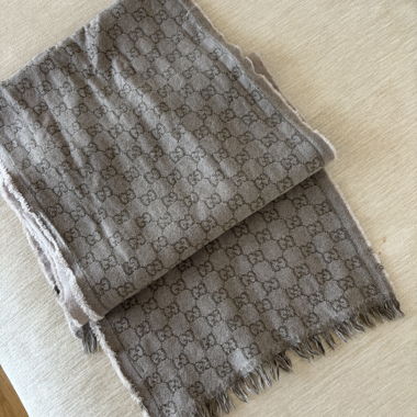 Gucci scarf