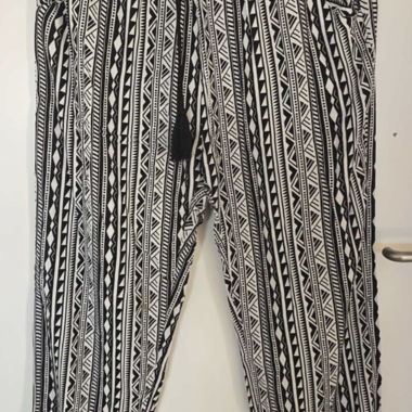 Sommerhose zu verkaufen schwarz & weiss neu XL