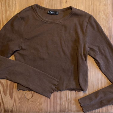 Brown Ribbed Long-Sleeve Top M