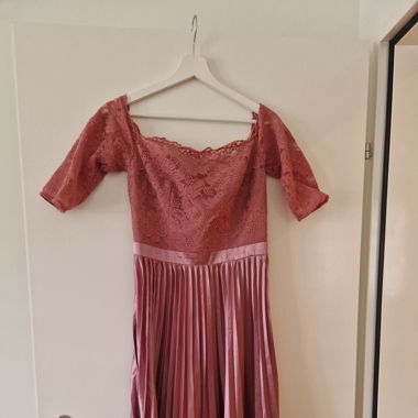 Chi Chi London rosa Kleid, ungetragen (38)