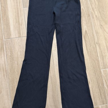 Pantalon Bershka gris foncé