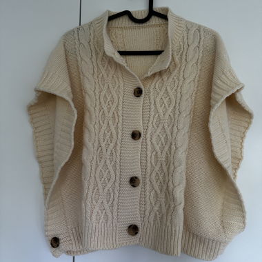 Beige Cardigan Weste