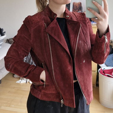 Rote Velour-Lederjacke