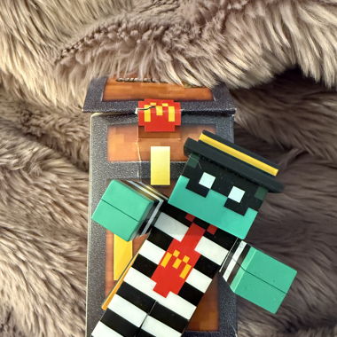Minecraft x Mcdonald‘s toy limted edition
