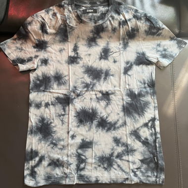 ZIGN Batik T-Shirt