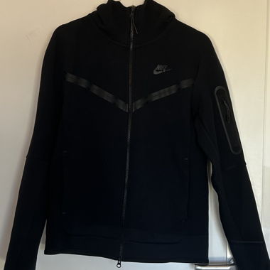 Giacca Nike Tech nera