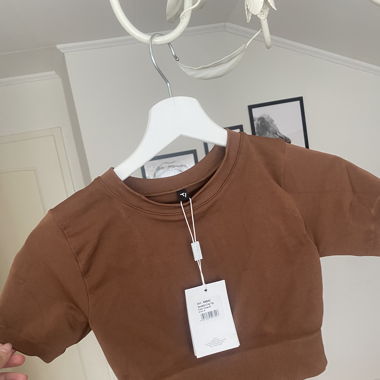 Neues Teveo T-shirt mit Etikett