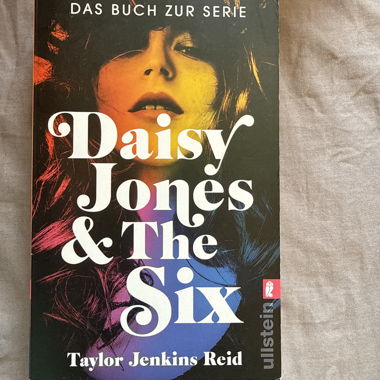 Libro Daisy Jones & The Six - Taylor Jenkins Reid