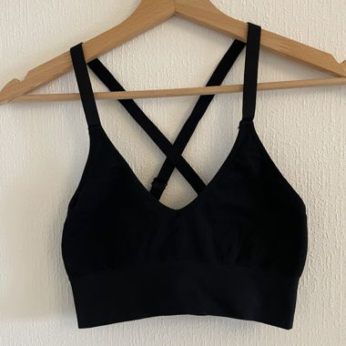 H&M Move sports bra