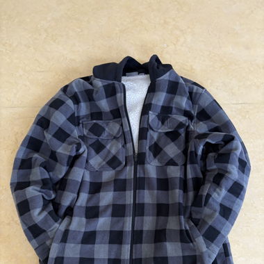 Fluffige Jacke