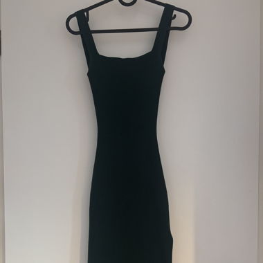 Green body con dress